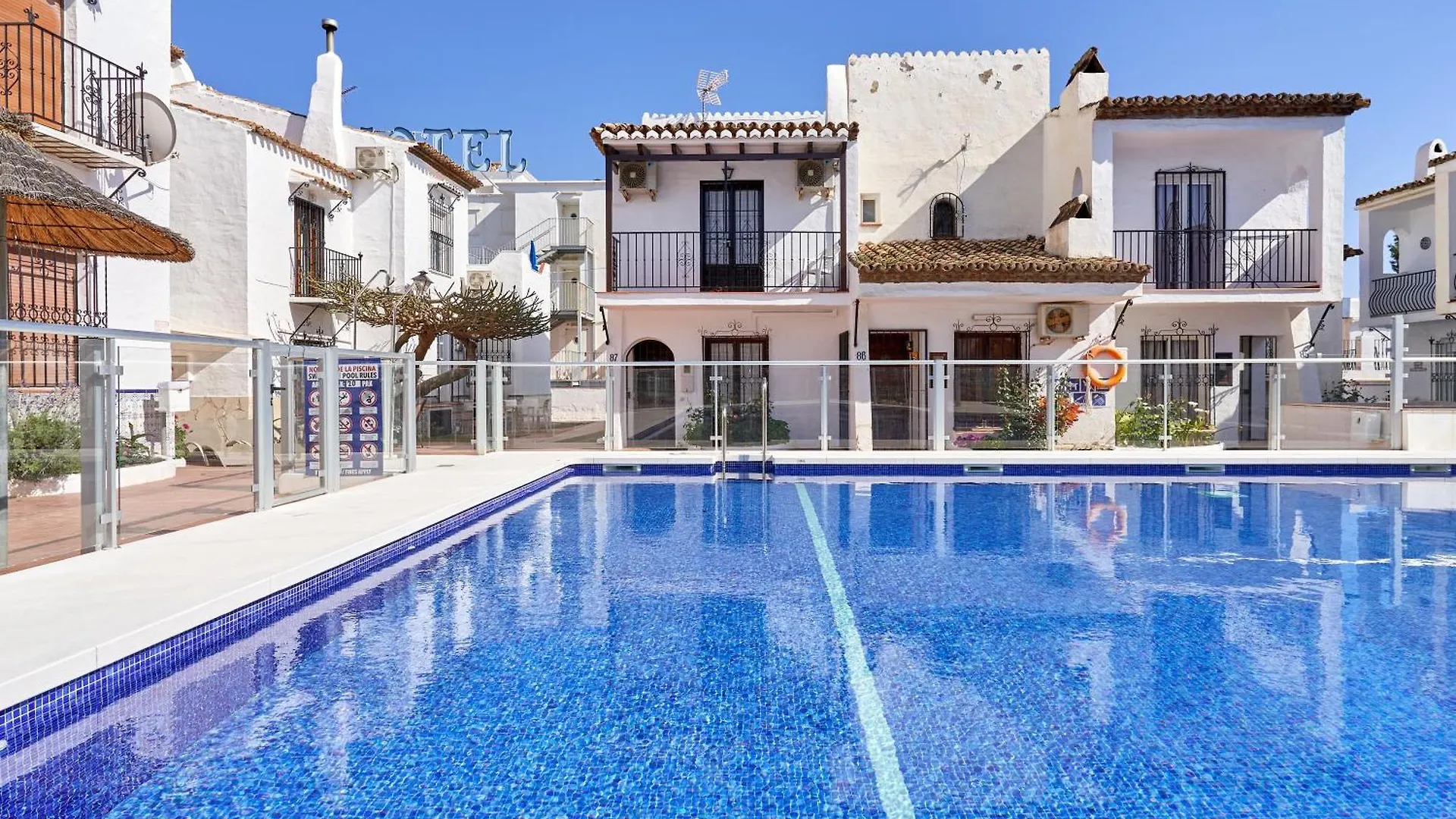 Vila Charming Townhouse In Nueva Nerja 0*,