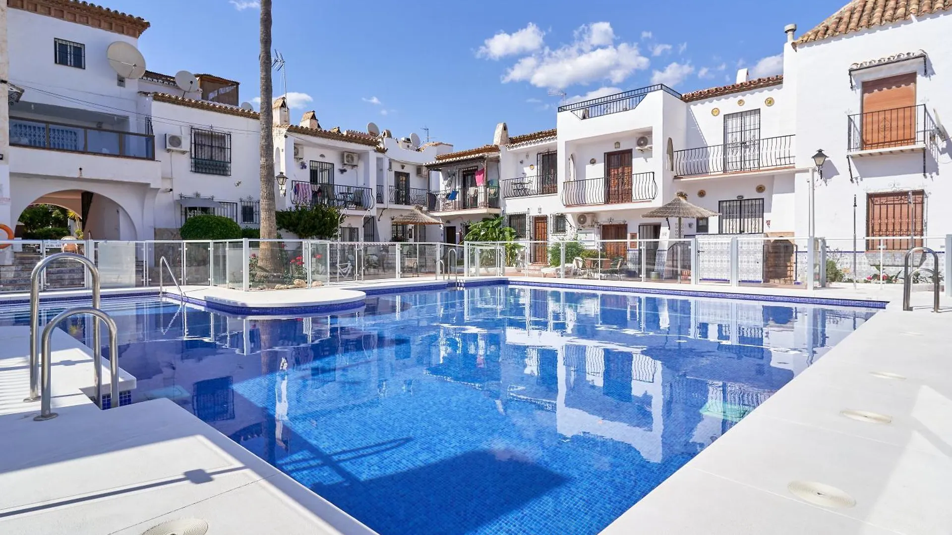 Vila Charming Townhouse In Nueva Nerja 0*,  Španělsko