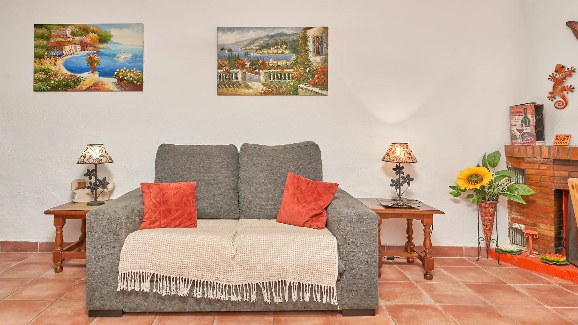 Charming Townhouse In Nueva Nerja Villa