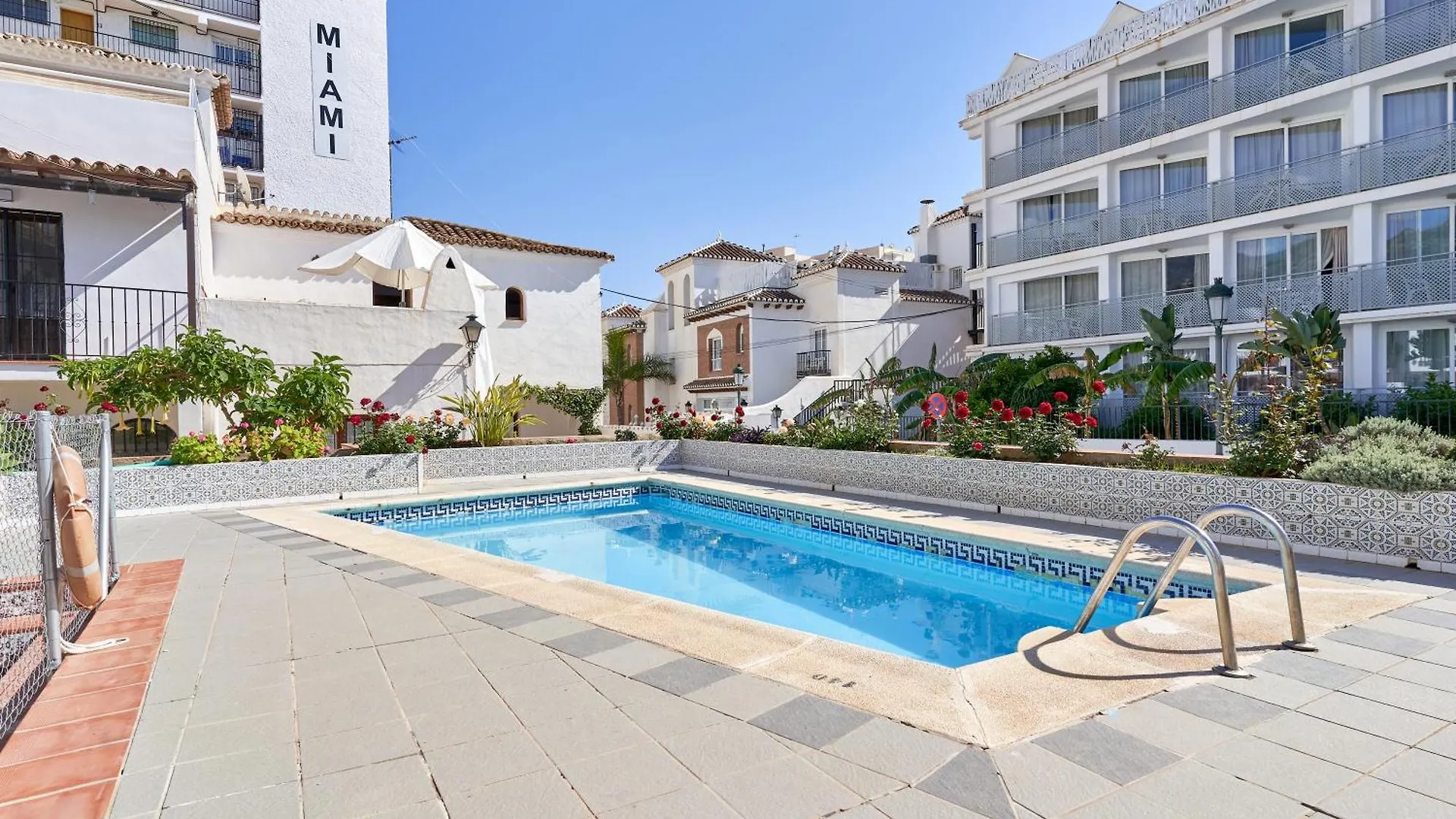 Charming Townhouse In Nueva Nerja Villa